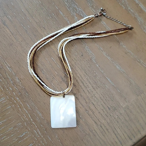 Beautiful square white shell necklace with 6 strand beaded chain - Picture 1 of 2